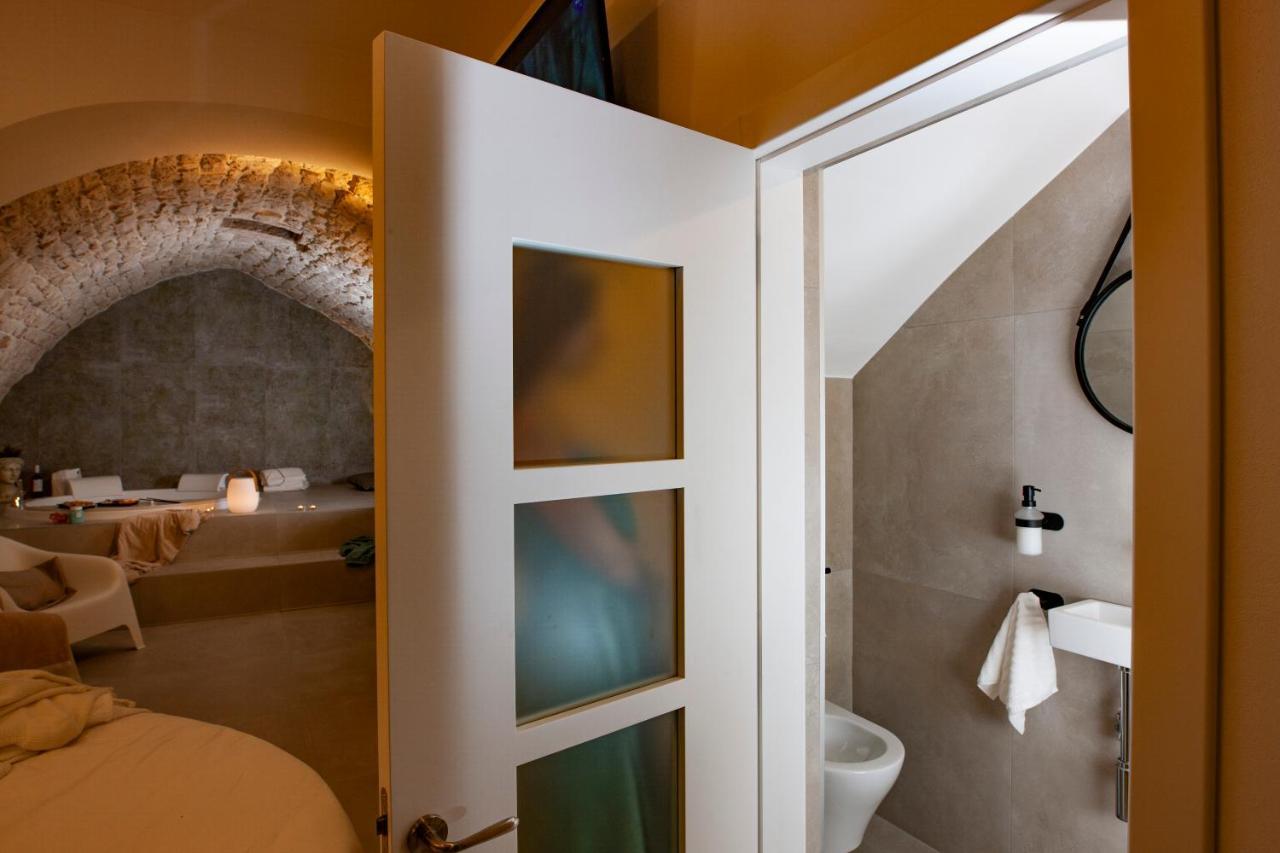 Je T'Aime Luxury Suite And Relax Conversano Exteriör bild