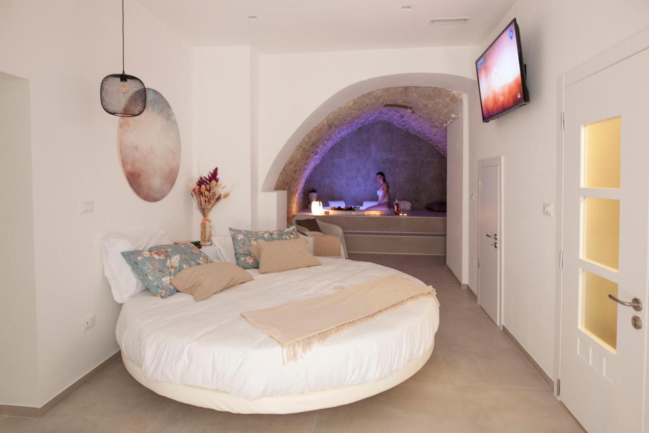 Je T'Aime Luxury Suite And Relax Conversano Exteriör bild