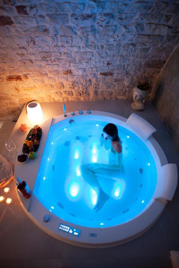 Je T'Aime Luxury Suite And Relax Conversano Exteriör bild